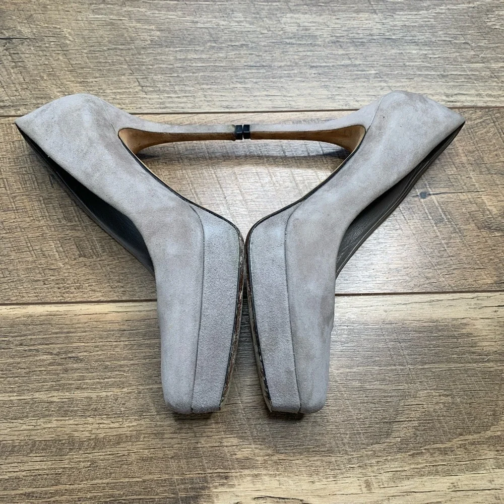 Gucci Suede Closed-Toe Square Platform Stiletto Grey Pump sz 38.5 / 8.5
